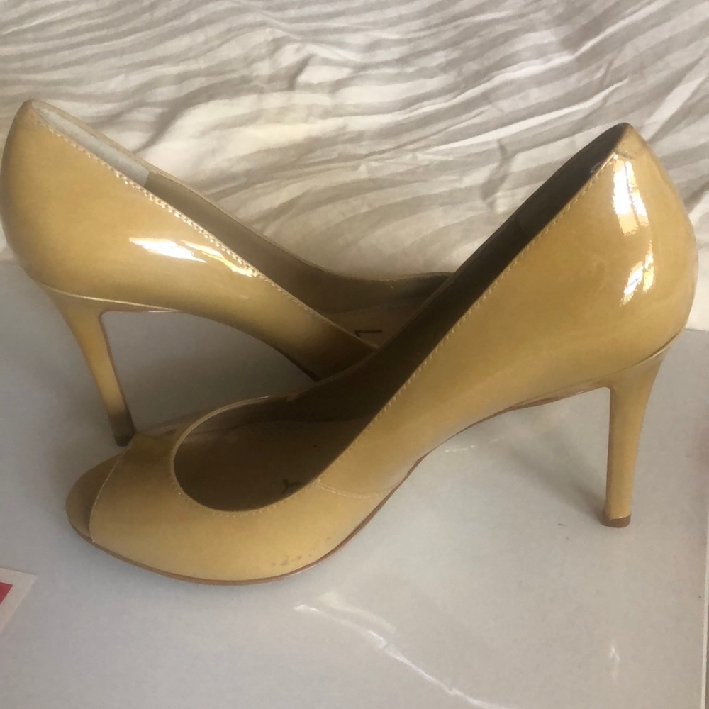 Enzo Angiolini size 9